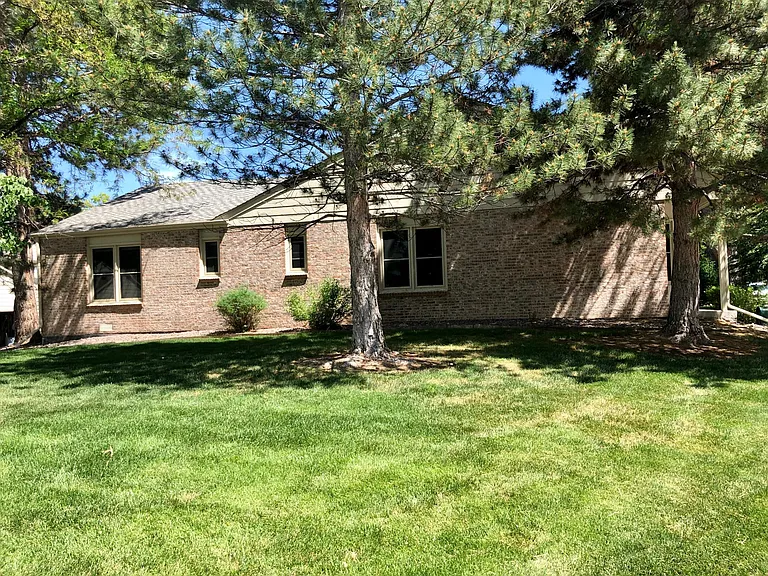 7718 S Cove Cir — Photo 2