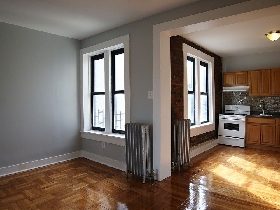 1st image of 558 Parkside Ave APT D2