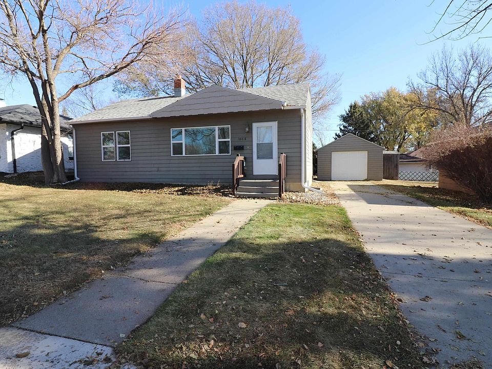 1st image of 1808 S Holly Ave