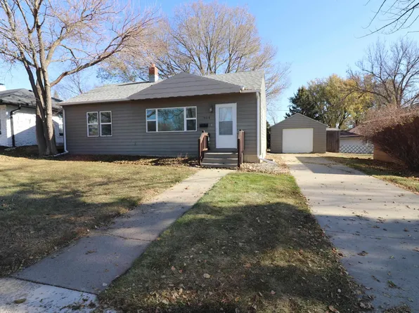 1808 S Holly Ave, Sioux Falls, SD 57105