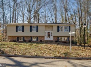 351 Red Cloud Rd, Lusby, MD 20657