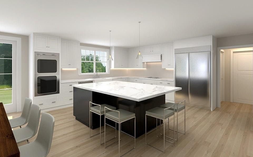 2nd image of 170 Forest Ave
