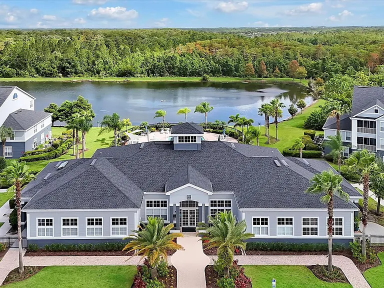 ARIUM Crowntree Lakes — Photo 31