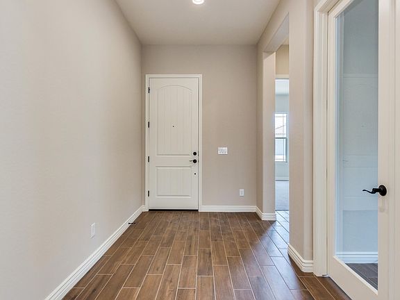 3rd image of 7416 W Spur Dr