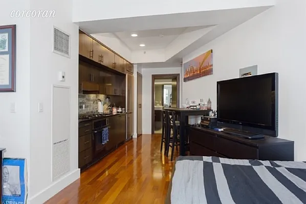 Rented by Corcoran | media 31