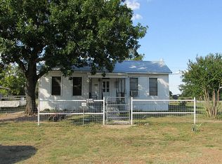 103 E Labadie St, Ledbetter, TX 78946