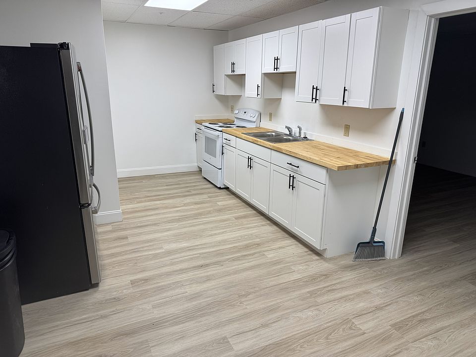 1st image of 232 Main St #206