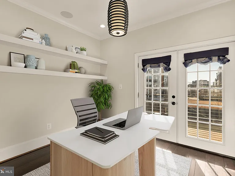 1609 Levis St NE — Photo 29