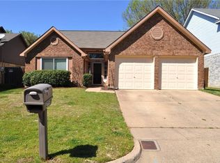 4725 Waterway Dr, Fort Worth, TX 76137