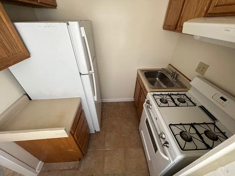 1911B Berkeley Way — Photo 8