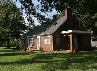 2888 Old Mountain Rd, Stony Point, NC 28678