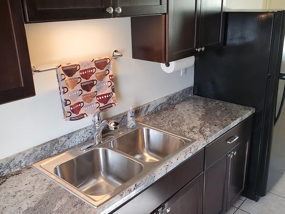 1st image of 3434 E Blacklidge Dr #B