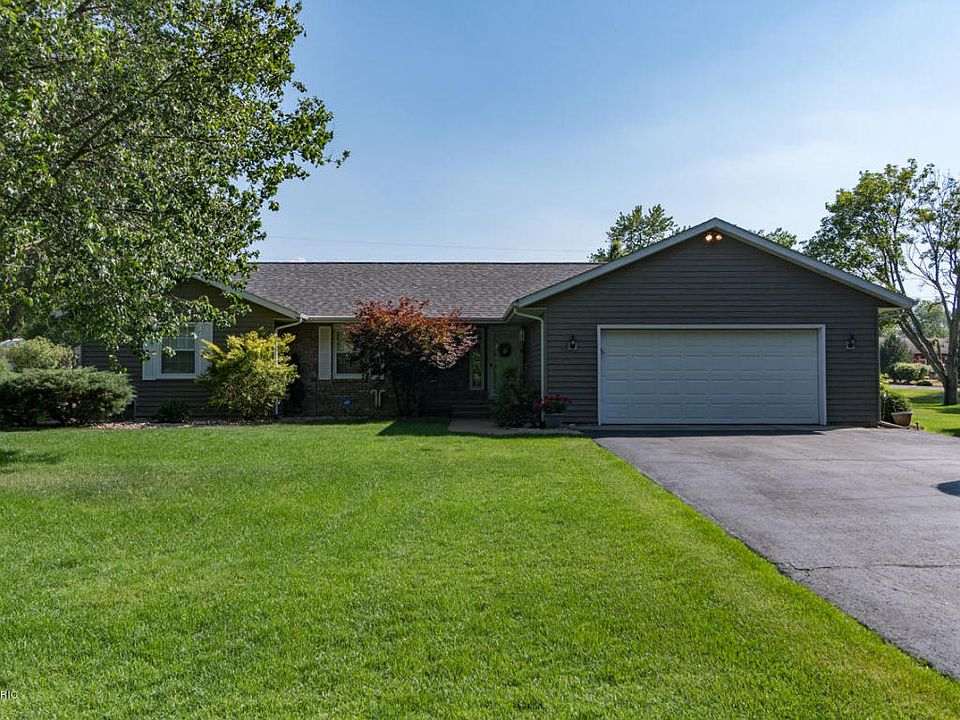1st image of 35555 Riverview Dr