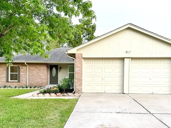 9810 Dover Hill Rd, La Porte, TX 77571