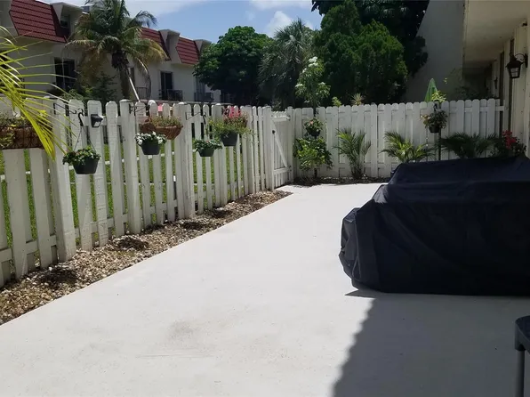 1651 NE 115th Street #2C, Miami, FL 33181