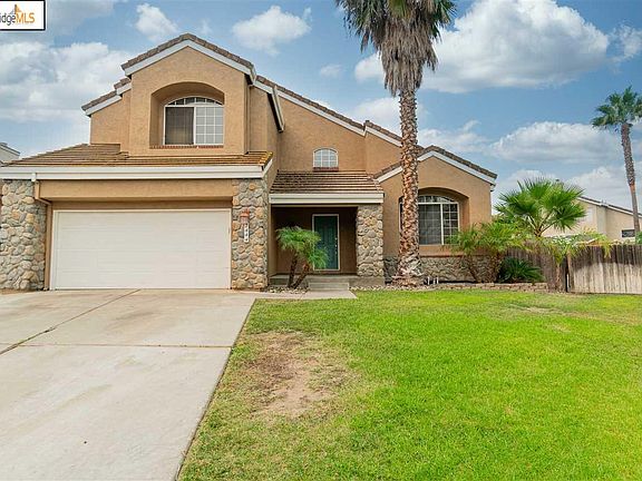 3rd image of 2444 Pismo Ct