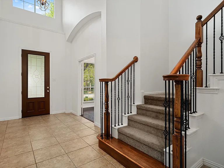 1181 Capital Dr — Photo 11