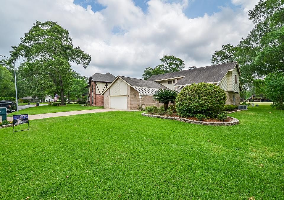 1st image of 16142 Sea Palms Dr