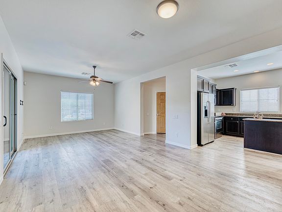 3rd image of 21130 N 36th Pl