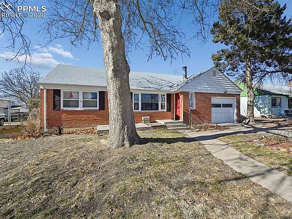 2nd image of 1521 Alexander Cir