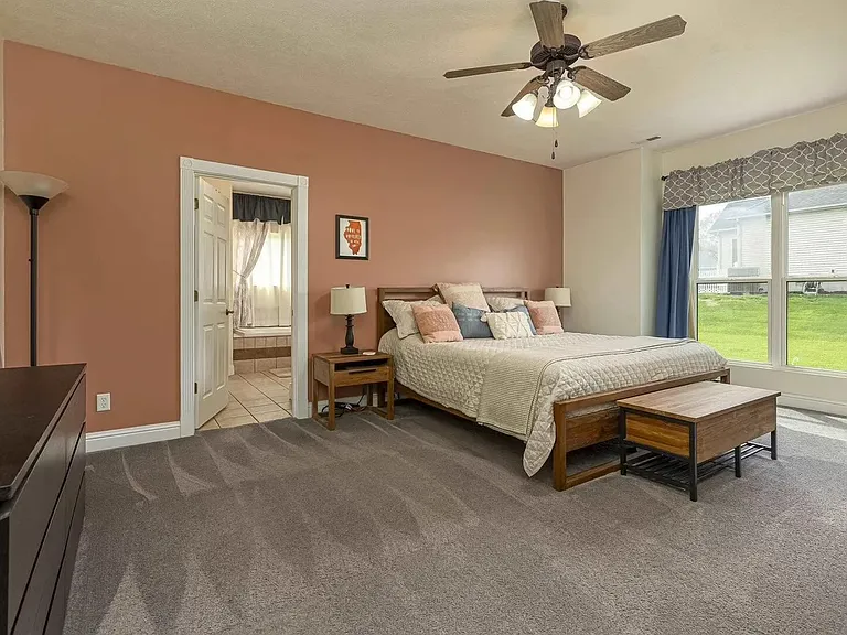2207 Westminster Dr — Photo 11
