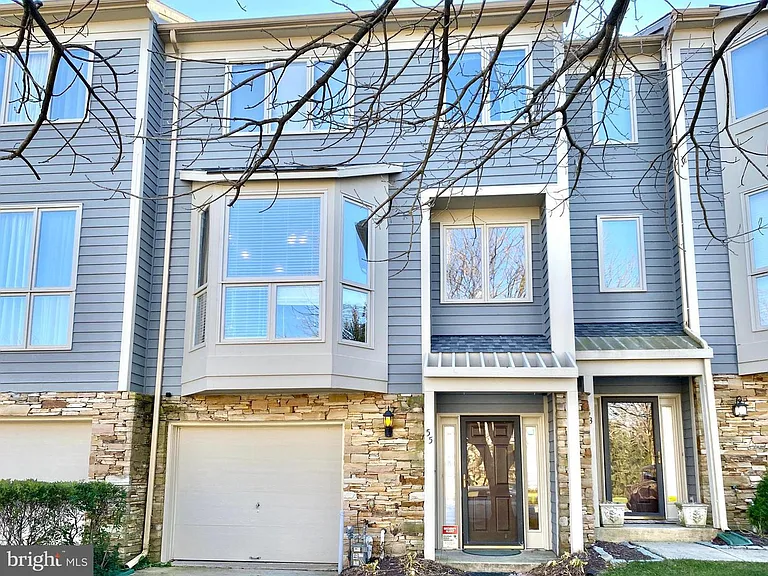 55 Taverngreen Ct — Photo 21