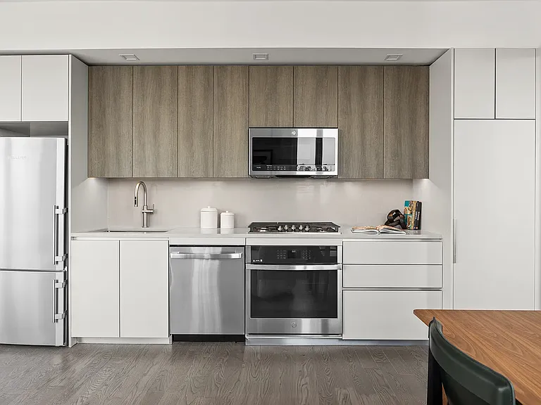 509 3rd Ave #18D — Photo 3