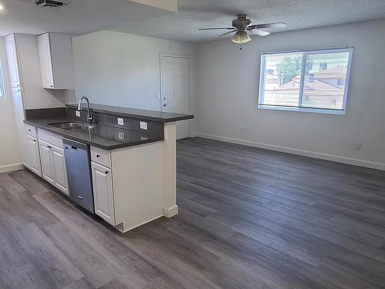 860 E Brown Rd #7 — Photo 12