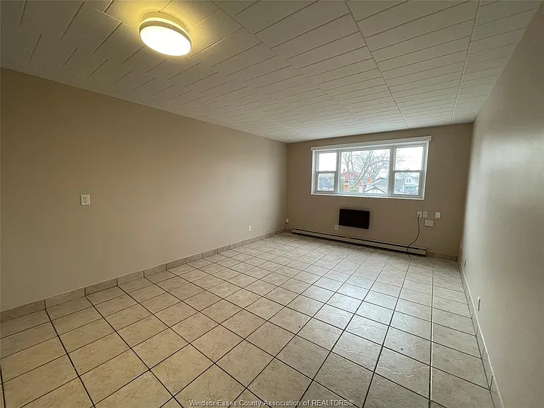 928 Howard Ave #7 — Photo 8