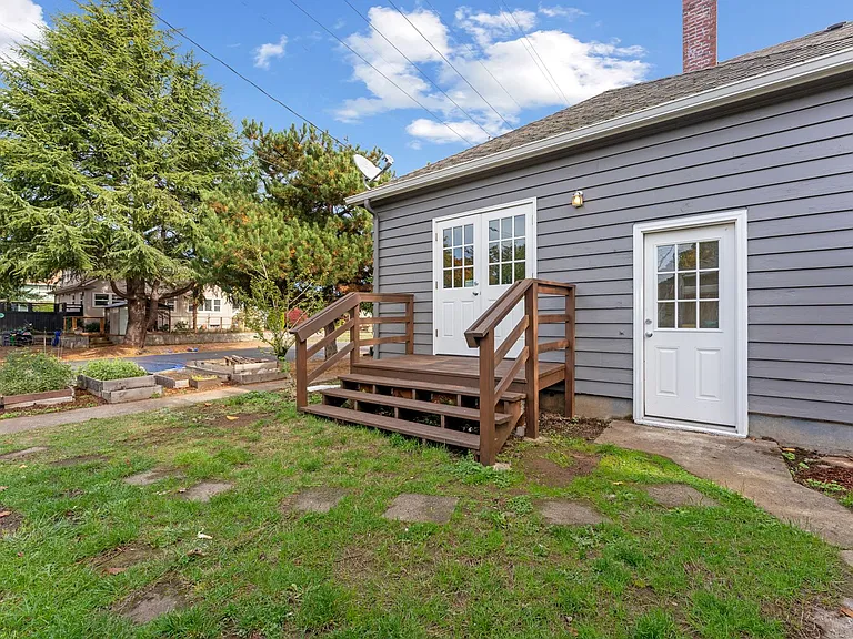 5937 N Denver Ave — Photo 36