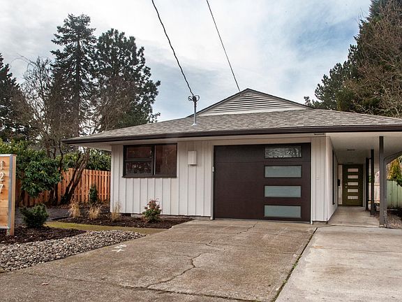 2nd image of 127 NE 8th Ave