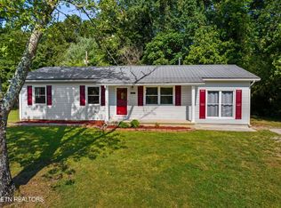 125 Pike Ln, Caryville, TN 37714