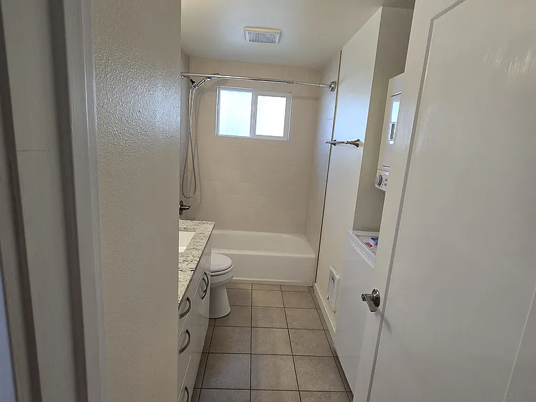 420 E Nixon Ave #2 — Photo 8