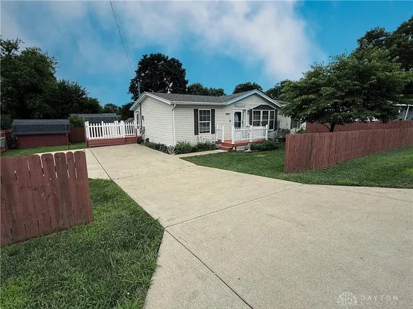 2630 Dwight Rd, Springfield, OH 45503