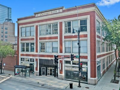 2000 S Michigan Ave APT 208, Chicago, IL, 60616