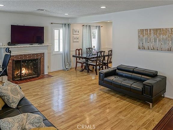3rd image of 6418 Whitman Ave