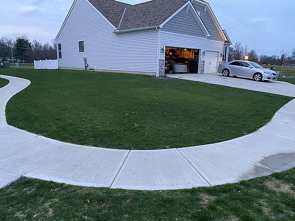 2nd image of 125 Old Bay Dr
