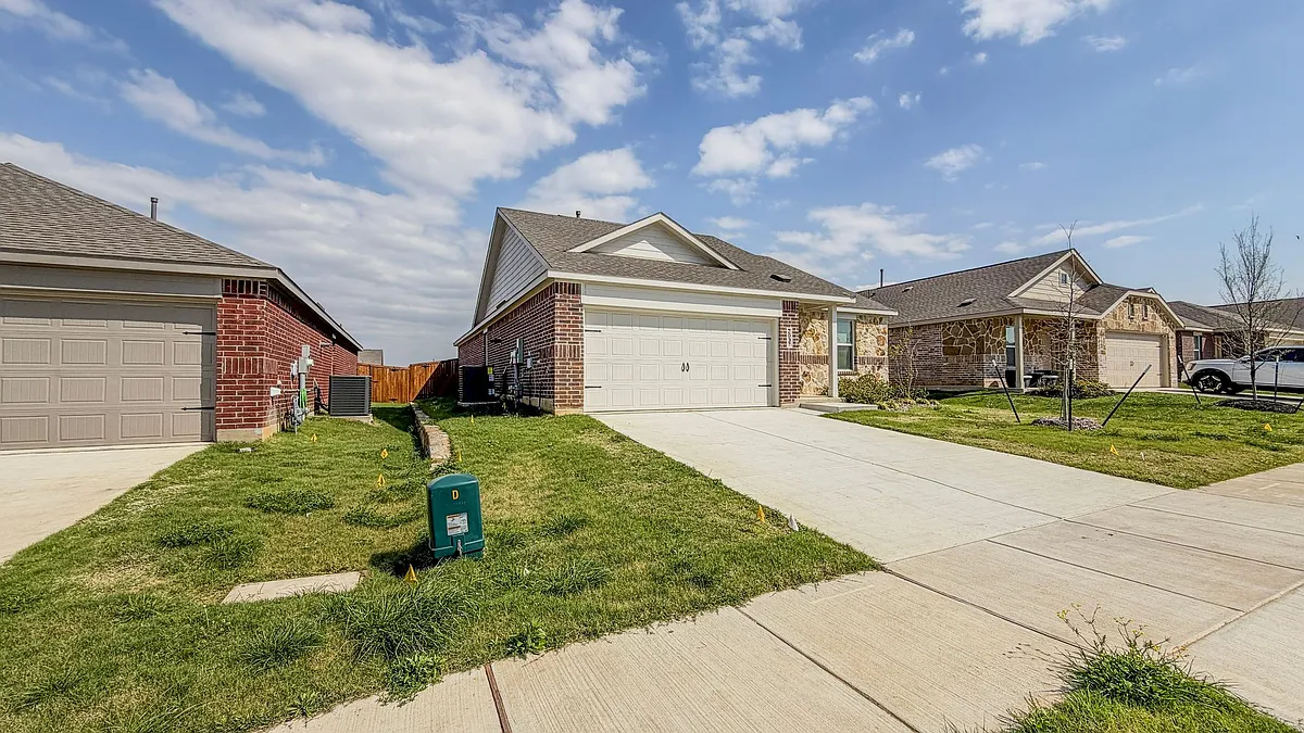Building Photo - 2037 Derby Ln