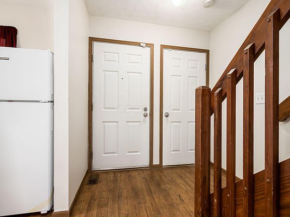 2nd image of 199 Hawkins Ln #91C