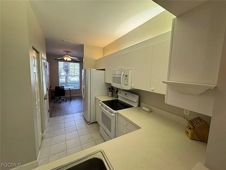 14970 Vista View Way #303 — Photo 12