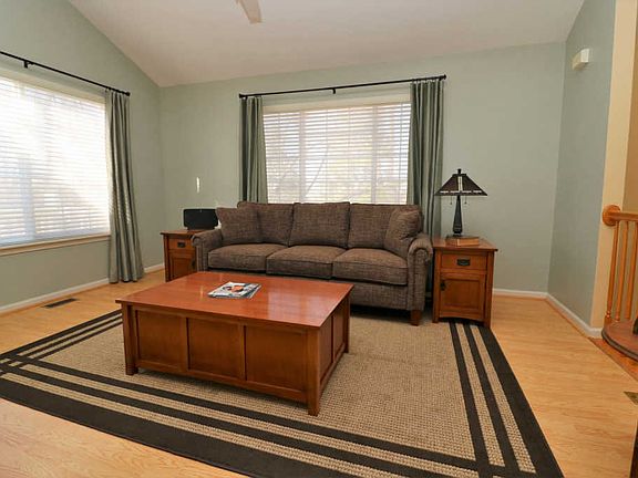 2nd image of 368 New Haven Dr