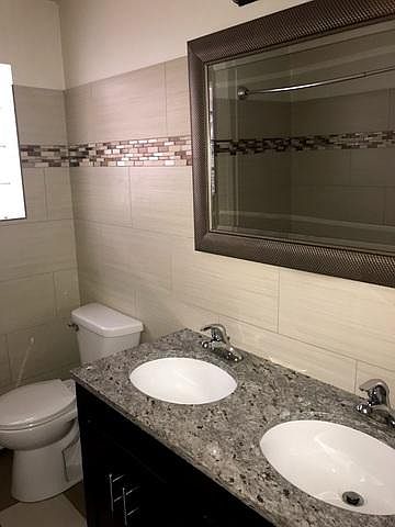 1st image of 5522 N Central Ave #1L