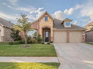 6821 Cambridge Dr, North Richland Hills, TX 76180