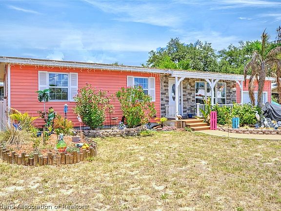 3rd image of 334 Tulane Cir