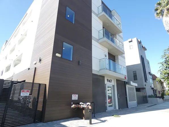 947 Wilcox Ave #302, Los Angeles, CA 90038