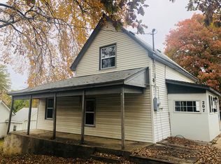 207 Coronado Rd, Bonner Springs, KS 66012