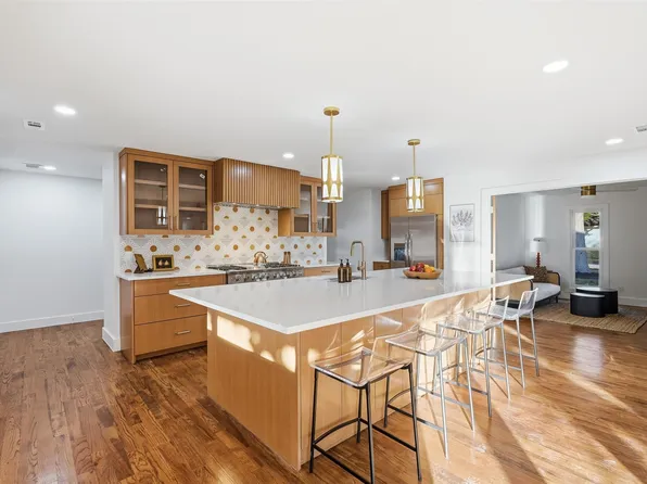 4007 Echo Glen Dr, Dallas, TX 75244