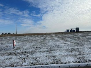912 Sunrise Dr, Gowrie, IA 50543