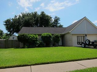 809 River Creek Dr, La Porte, TX 77571
