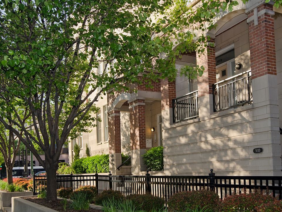 1st image of 501 N Kingsbury St #C2
